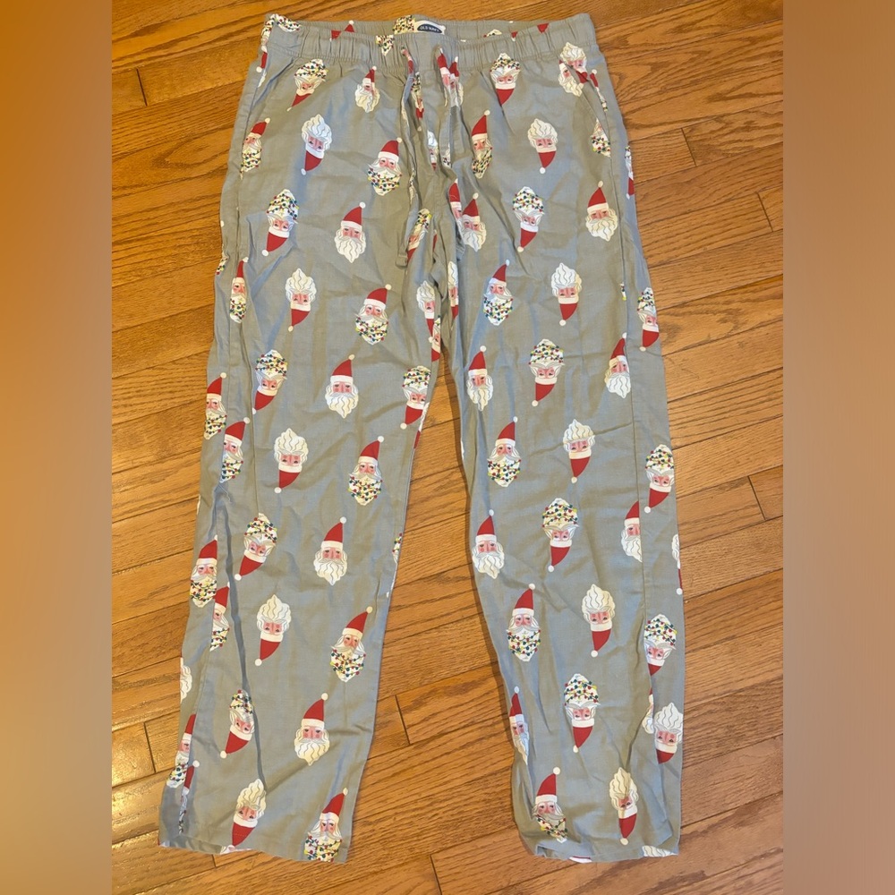 Old Navy Gray Pattern Christmas PJ Pants Unisex Size: L